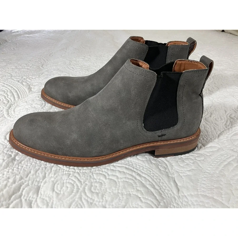 Steve Madden step up